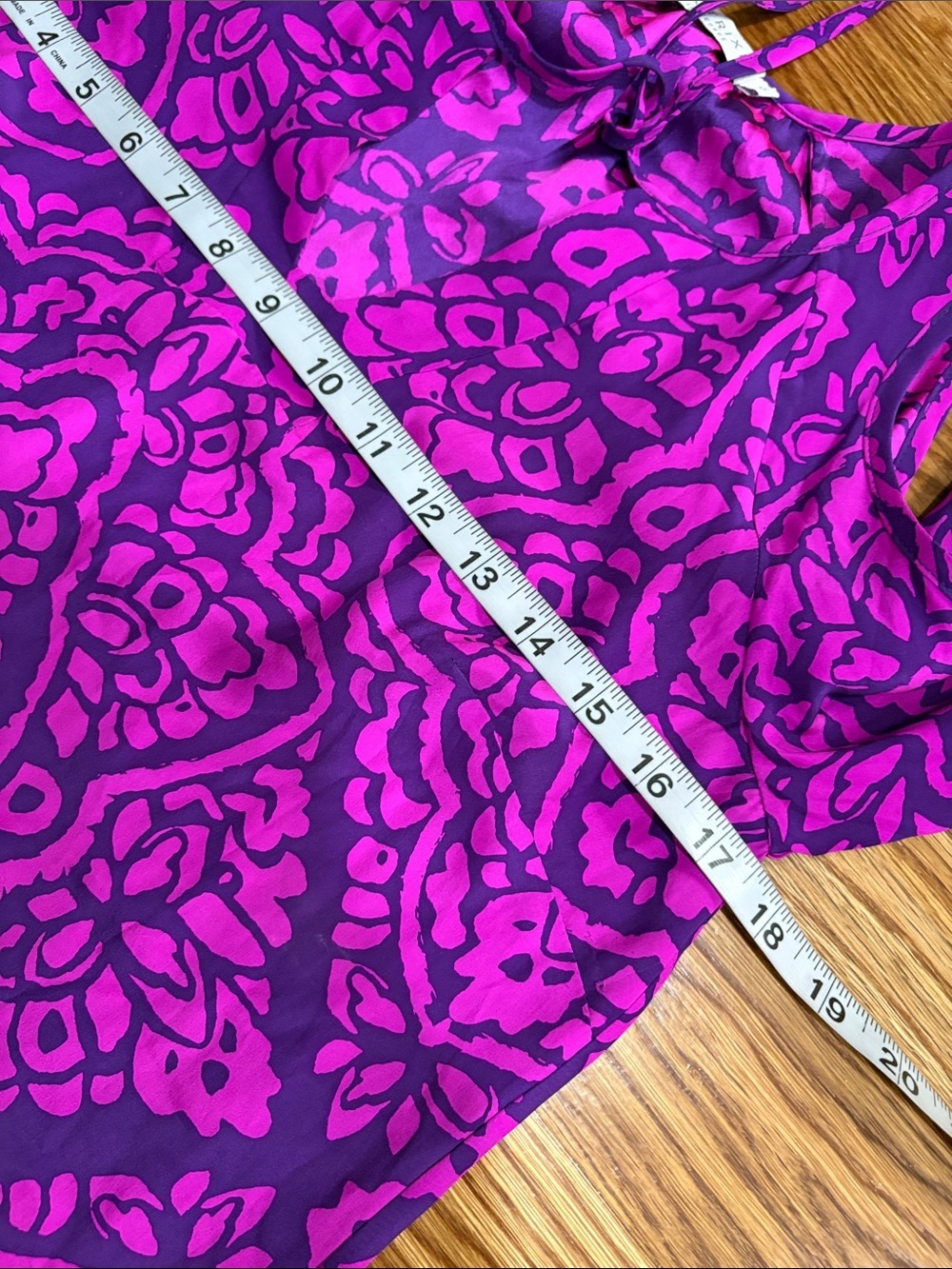 Alice & Trixie purple and Magenta Cold-Shoulder Tie-Neck 100% SILK Blouse XS - Picture 10 of 12